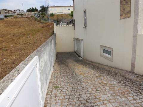 Moradia Geminada T3 Venda em Lustosa e Barrosas (Santo Estêvão),Lousada