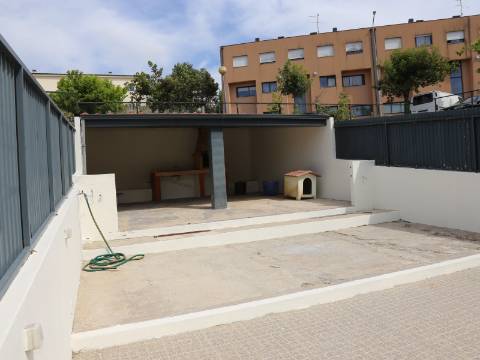 Moradia Geminada T3 Venda em Lustosa e Barrosas (Santo Estêvão),Lousada