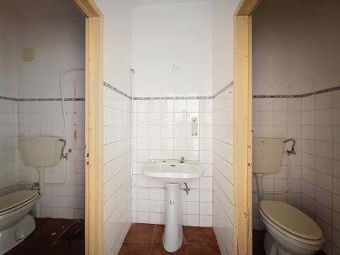 Comércio para conversão em habitação – Zona Histórica