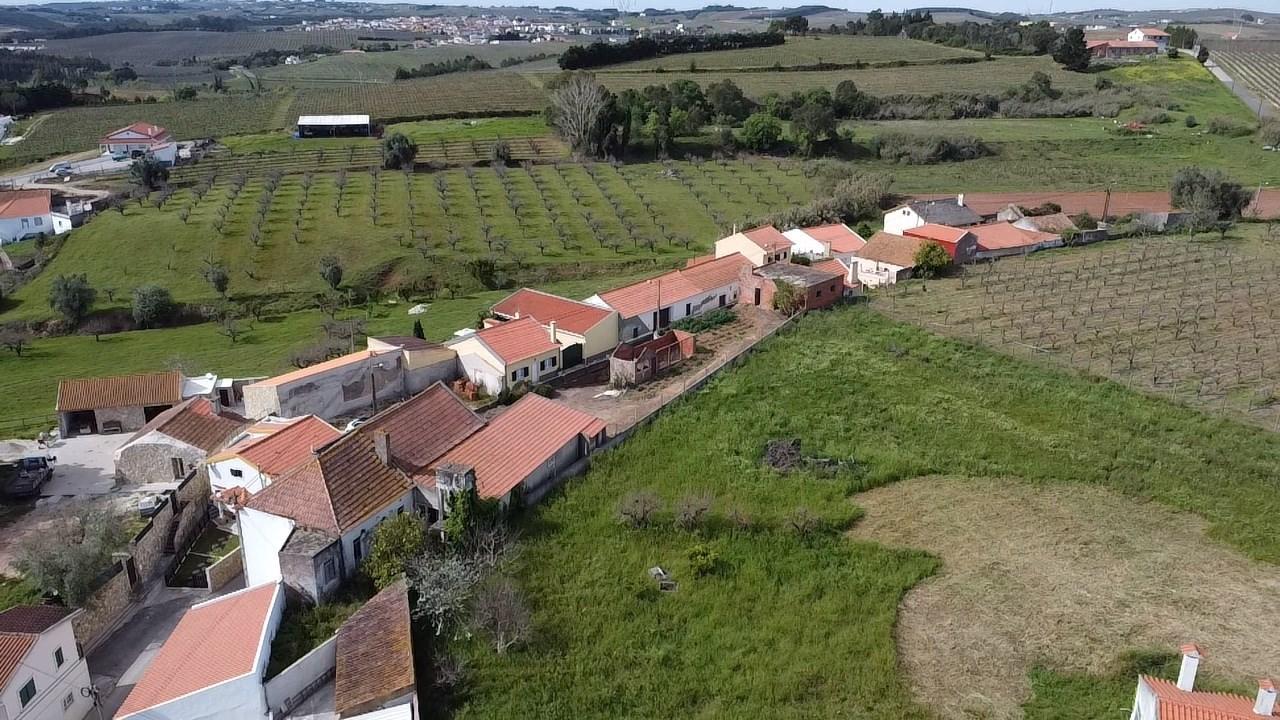 Moradia para Restaurar T8 Venda em Cadaval e Pêro Moniz,Cadaval