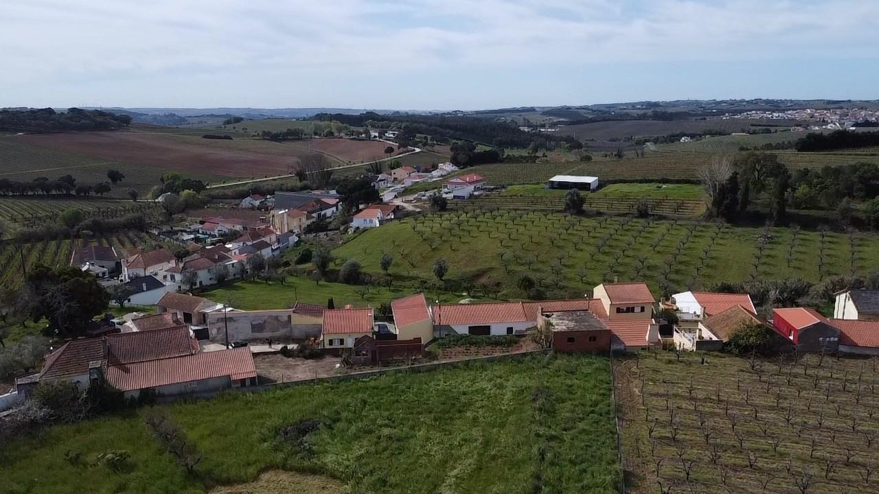 Moradia para Restaurar T8 Venda em Cadaval e Pêro Moniz,Cadaval