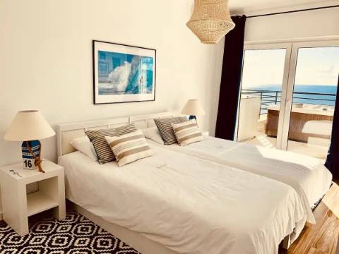 Apartamento T2 VENDA com vista para o mar Sky & Sea - Jacuzzi Terraço – Setúbal - Portugal, equipado