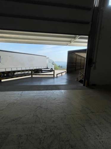 ARRENDAMENTO DE PAVILHÃO INDUSTRIAL – 2000 m² | ESCAPÃES SMF