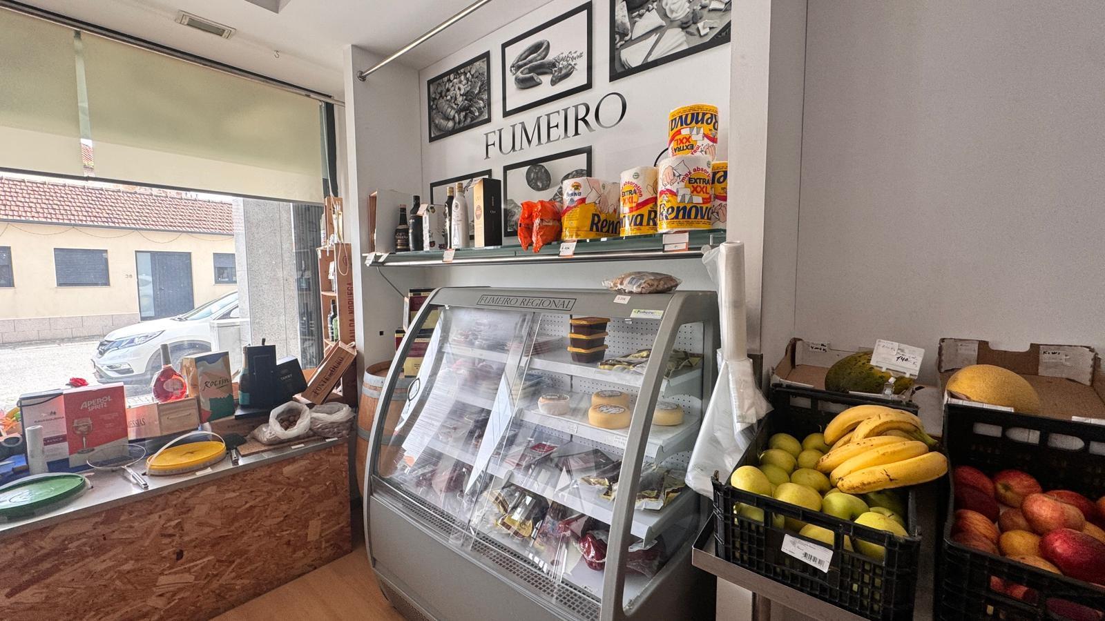 Supermercado  Trespasse em Paços de Brandão,Santa Maria da Feira