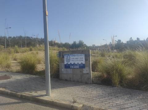 Lote de Terreno  Venda em Torres Vedras (São Pedro, Santiago, Santa Maria do Castelo e São Miguel) e Matacães,Torres Vedras
