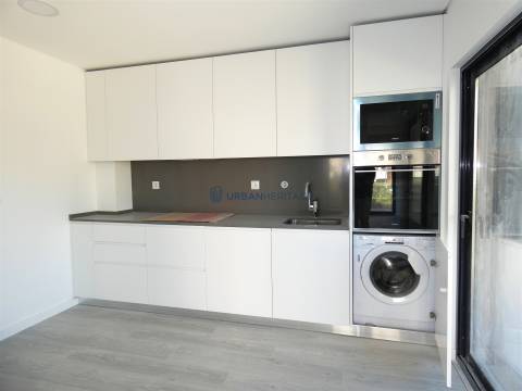 Apartamento T3 Venda em Rio de Mouro,Sintra
