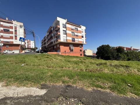Terreno Para Construção  Venda em Mina de Água,Amadora