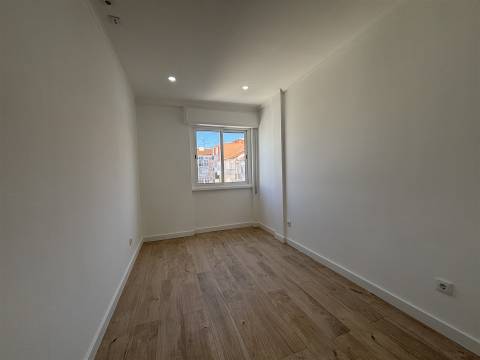 Apartamento T2+1 Venda em Odivelas,Odivelas