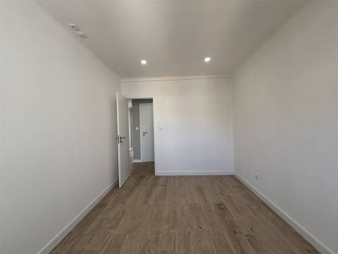 Apartamento T2+1 Venda em Odivelas,Odivelas