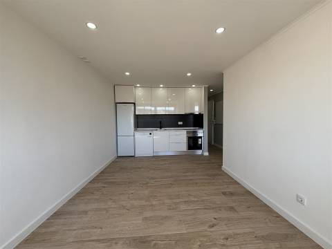 Apartamento T2+1 Venda em Odivelas,Odivelas