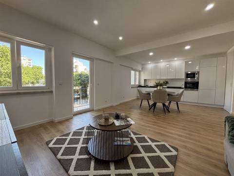 Apartamento T3 Venda em Benfica,Lisboa