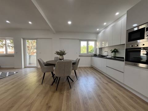 Apartamento T3 Venda em Benfica,Lisboa