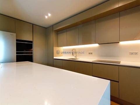 Apartamento T3 Venda em Faro (Sé e São Pedro),Faro