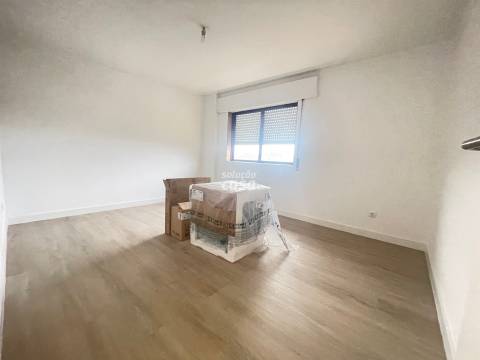 Apartamento T2 próximo da Estação do Metro!