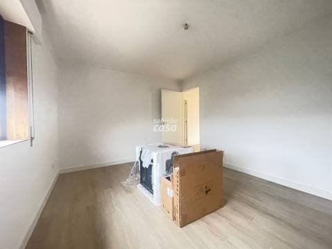 Apartamento T2 próximo da Estação do Metro!