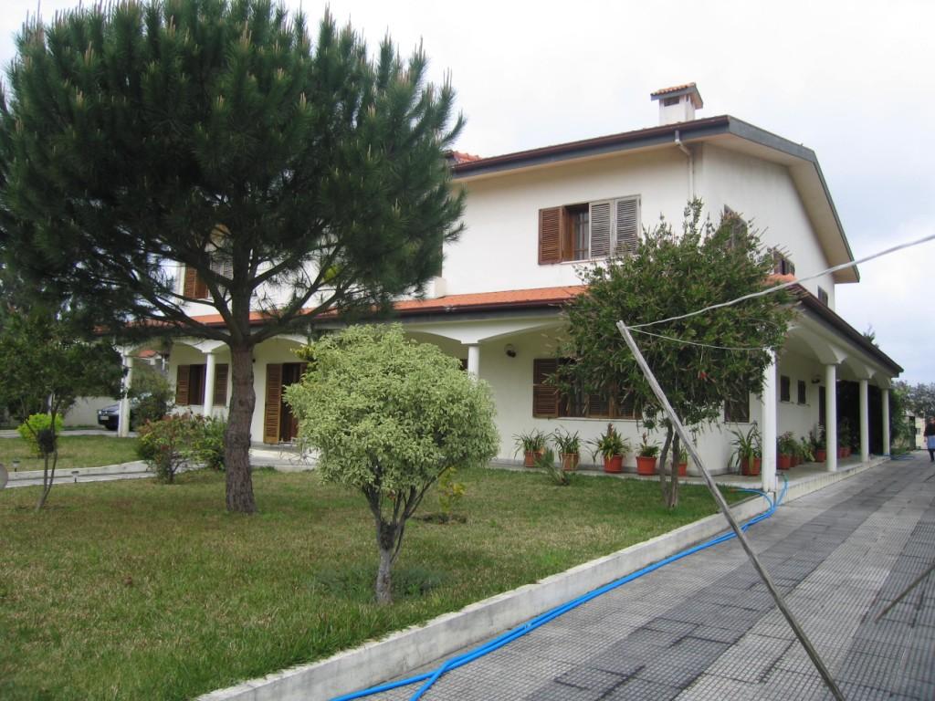 Moradia T6 Canelas Centro