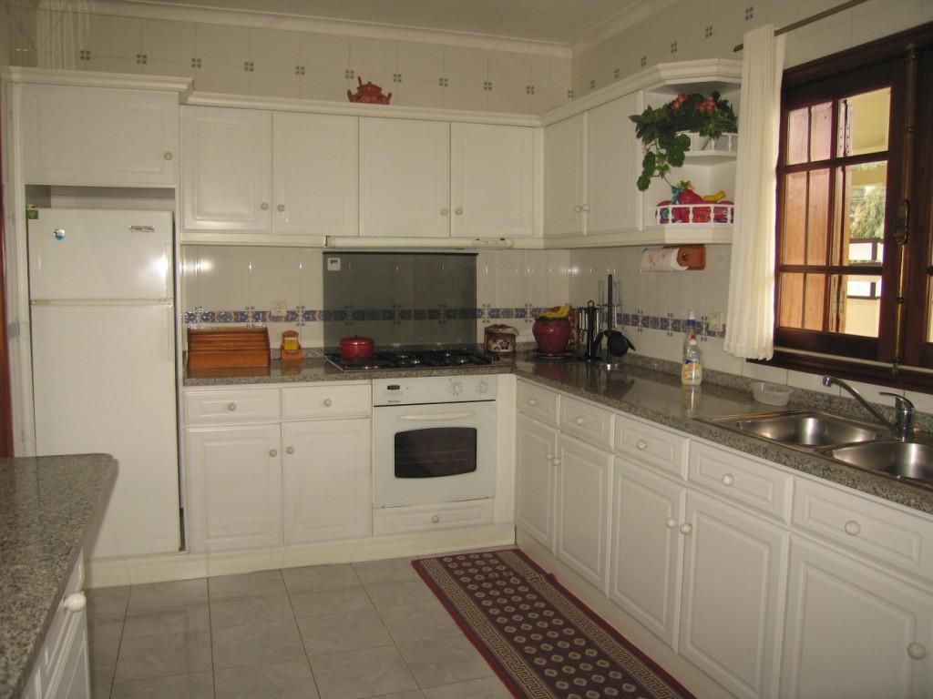 Moradia T6 Canelas Centro
