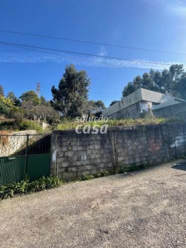 Terreno misto com 1470m2, localizado em Vilar do Paraíso!