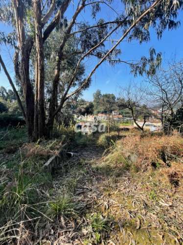 Terreno misto com 1470m2, localizado em Vilar do Paraíso!