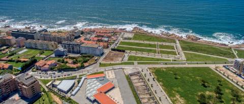 T4 NO LIVING SEA,  EMPREENDIMENTO FANTÁSTICO SOBRE O MAR e o RIO DOURO EM CANIDELO!