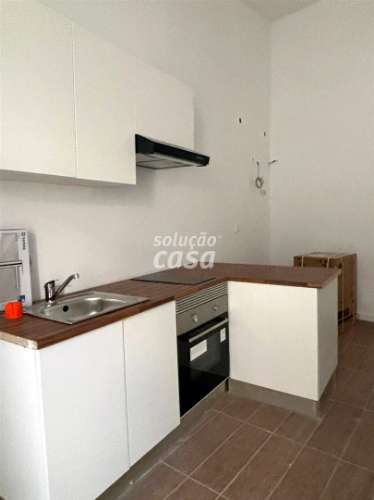 Moradia TOTALMENTE REMODELADA!