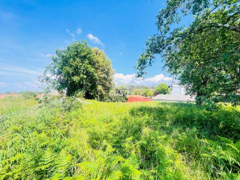 Terreno para Construção com 600m2 localizado em Gulpilhares!