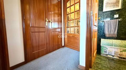 Apartamento T2+1 com Garagem, no Jardim Soares dos Reis!