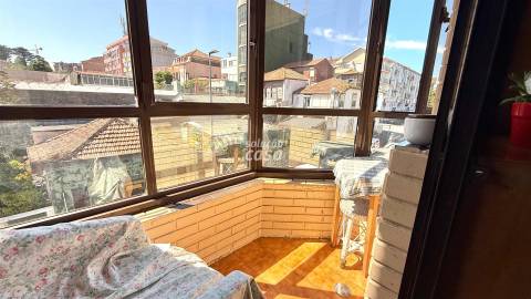 Apartamento T2+1 com Garagem, no Jardim Soares dos Reis!