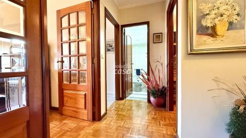 Apartamento T2+1 com Garagem, no Jardim Soares dos Reis!