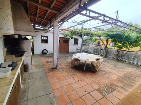 🌊🏡 Moradia Exclusiva na Torreira – Entre a Praia e a Ria