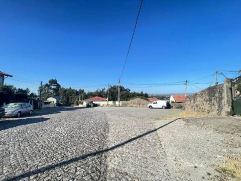 Terreno com 475m2, localizado em Pedroso!