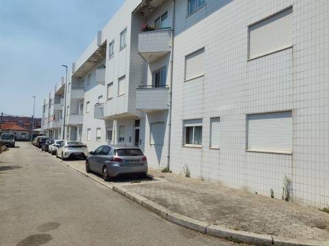 Apartamento T1 Arrendamento em Oliveira do Douro,Vila Nova de Gaia