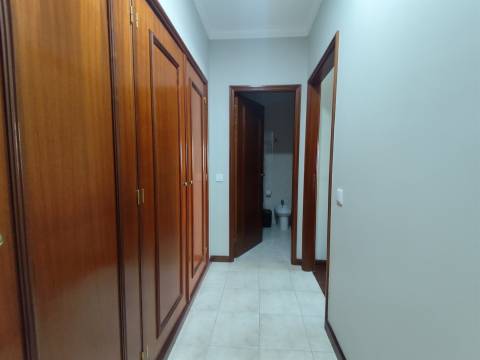 Apartamento T1 Arrendamento em Oliveira do Douro,Vila Nova de Gaia