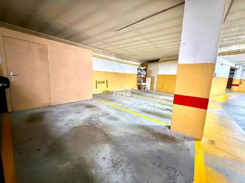 Apartamento T2 com Lugar de Garagem | Excelente Localização