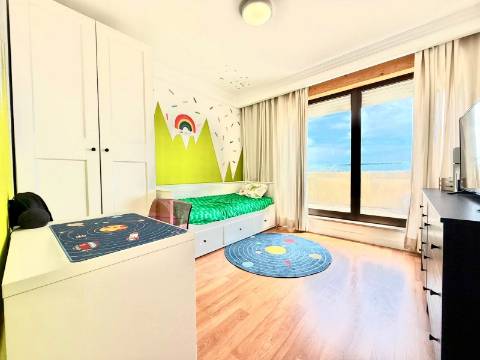 Apartamento T2 MOBILADO, no último piso, em Soares dos Reis!