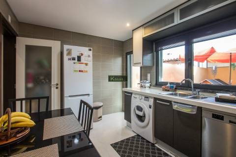 Moradia Geminada T3 Venda em Quinta do Conde,Sesimbra