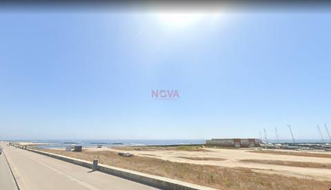 Terreno localizado em Vila do Conde  na primeira linha do mar | NOVA Imobiliária