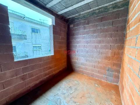 Moradia em Banda T2 Venda em Veade, Gagos e Molares,Celorico de Basto