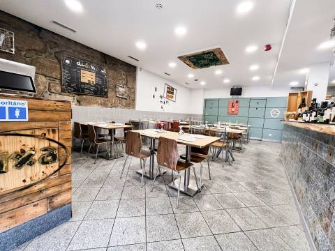 Restaurante  Trespasse em Alfena,Valongo