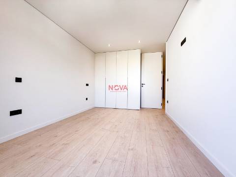 Apartamento T2 Venda em Gondomar (São Cosme), Valbom e Jovim,Gondomar