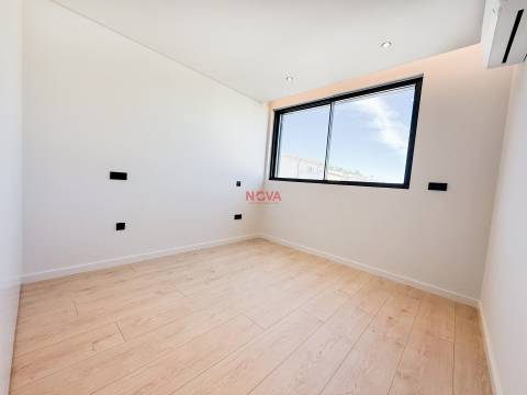 Apartamento T4 Venda em Gondomar (São Cosme), Valbom e Jovim,Gondomar