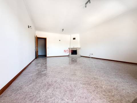 Apartamento T2 Arrendamento em Alfena,Valongo