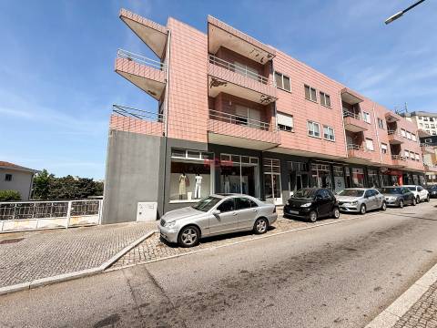 Loja  Trespasse em Ermesinde,Valongo