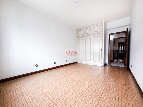 Apartamento T4 Venda em Paranhos,Porto