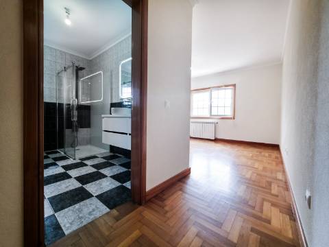 Moradia Isolada T3+1 Venda em Canedo, Vale e Vila Maior,Santa Maria da Feira