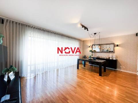 Moradia Geminada T4 Venda em Águas Santas,Maia