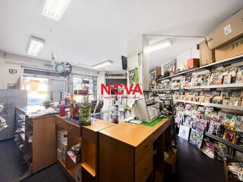 Loja  Venda em Pedrouços,Maia