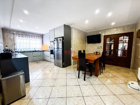 Moradia T4 Venda em Alfena,Valongo