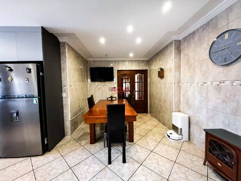 Moradia T4 Venda em Alfena,Valongo