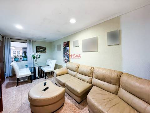 Moradia em Banda T2+1 Venda em Ermesinde,Valongo